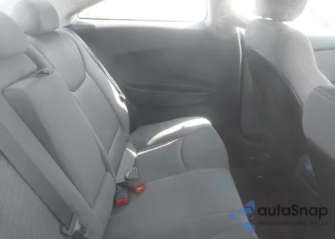 2013 Hyundai Elantra Gs from USA, damaged, VIN KMHDH6AE5DU012663